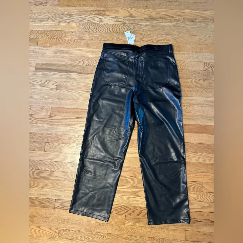 NWT Abercrombie Black Vegan Leather High Rise Loose Pant size 14 - Picture 7 of 10